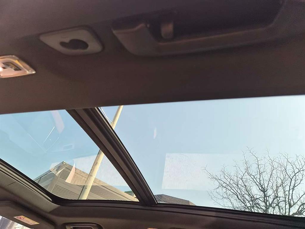 Volvo XC90 — photo 15