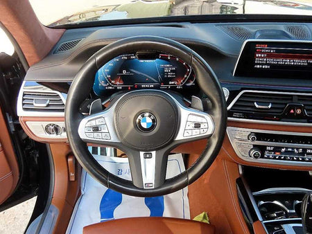BMW 7-Series — photo 08