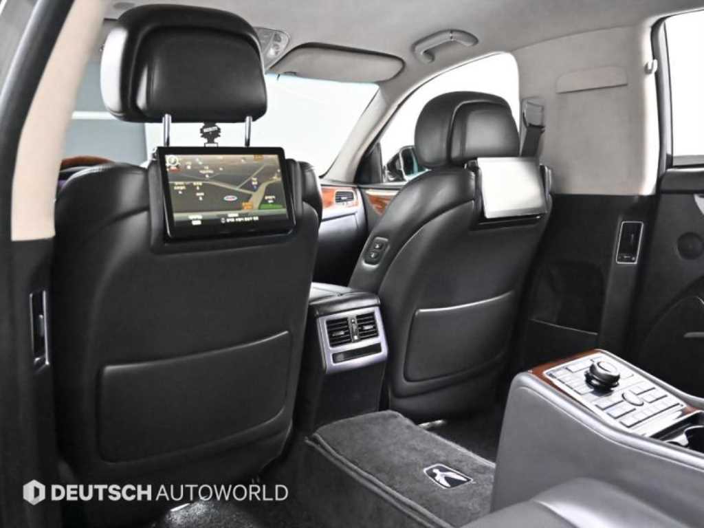 Hyundai Equus — photo 19