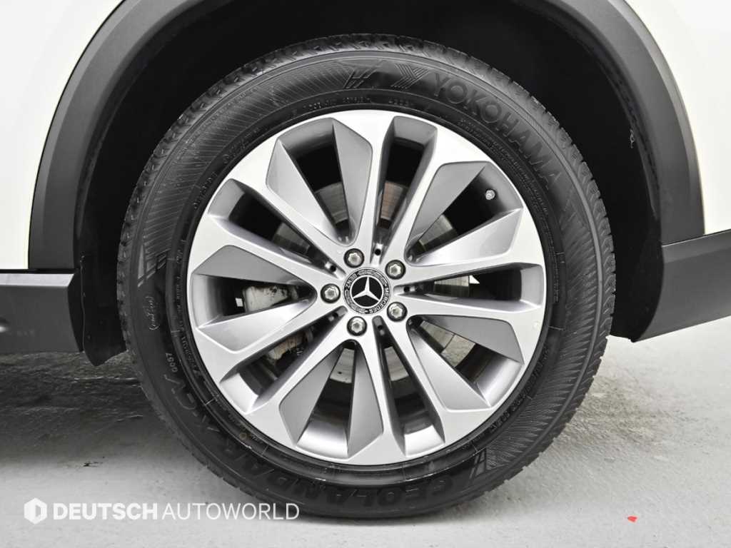 Mercedes-Benz GLE-Class — photo 05