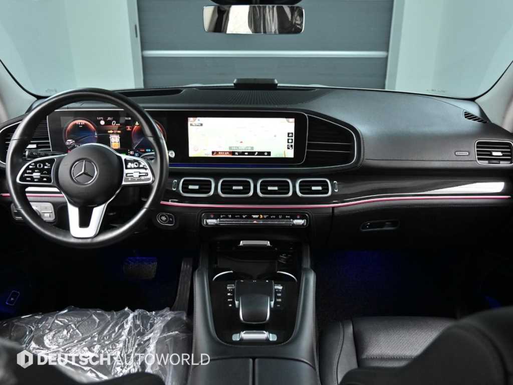 Mercedes-Benz GLE-Class — photo 07