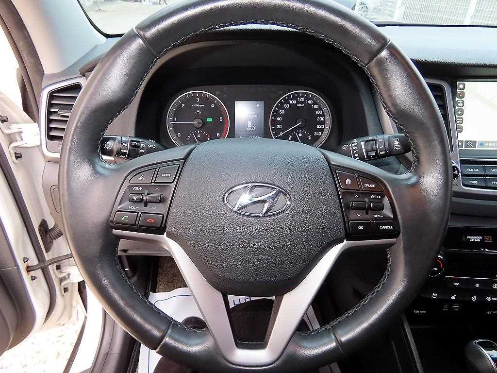 Hyundai Tucson — photo 08