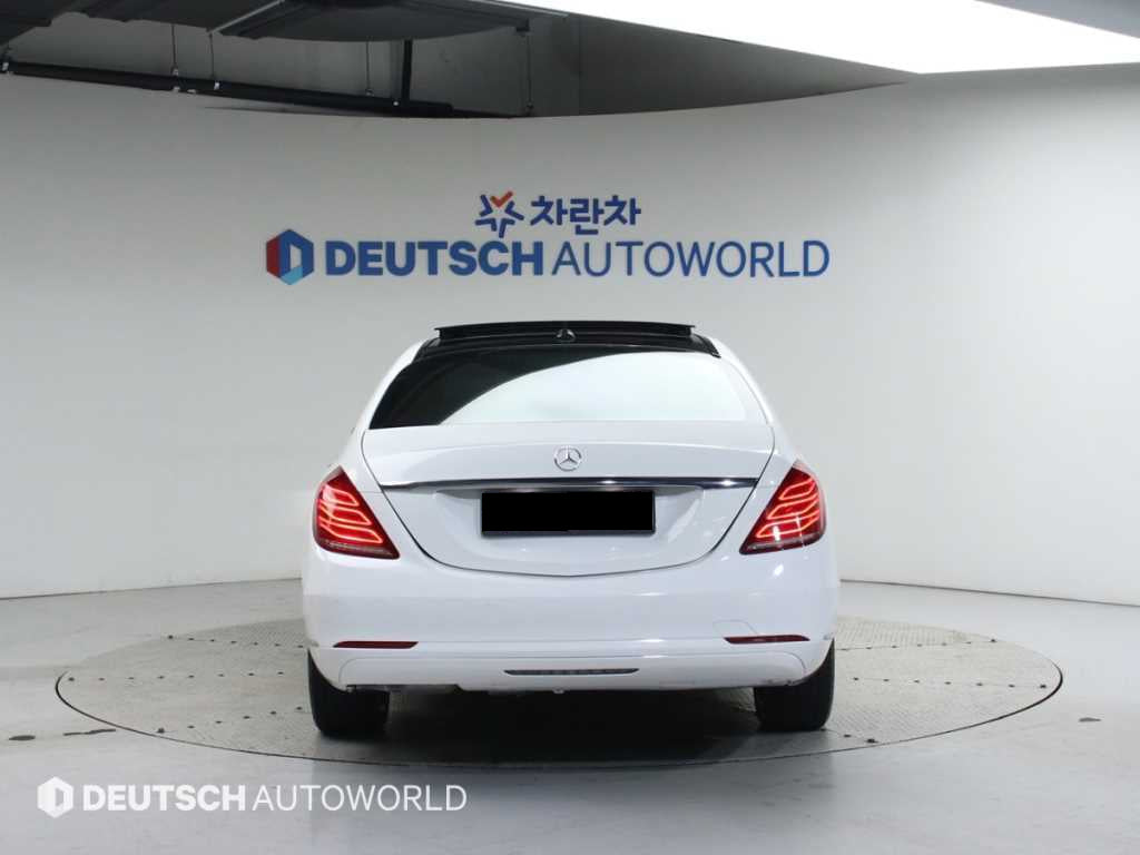 Mercedes-Benz S-Class — photo 04