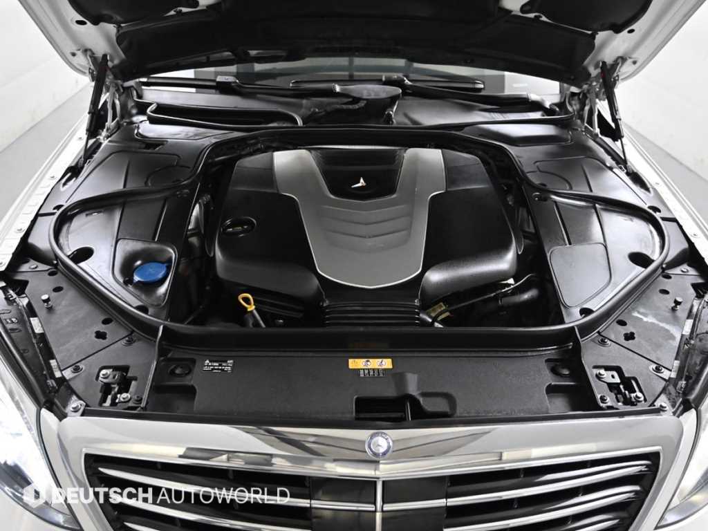 Mercedes-Benz S-Class — photo 06