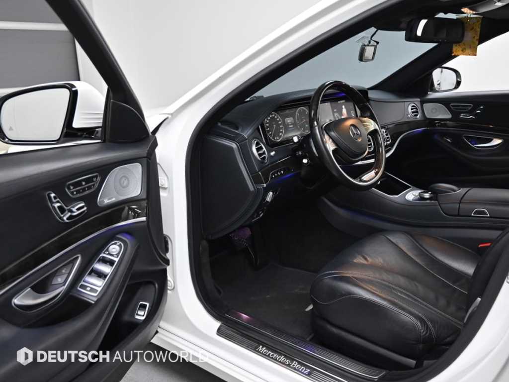 Mercedes-Benz S-Class — photo 11
