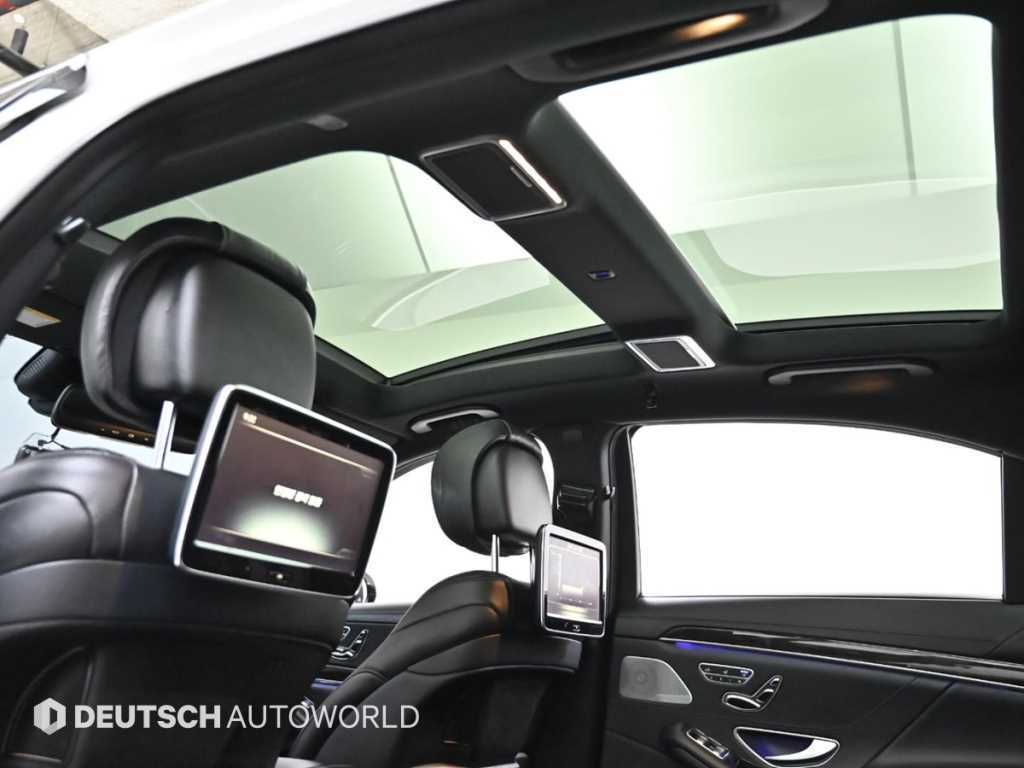 Mercedes-Benz S-Class — photo 19
