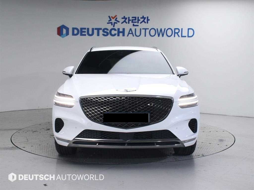 Genesis GV70 — photo 03