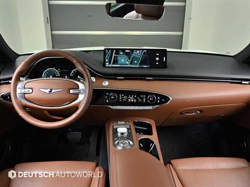Genesis GV70 — photo 07