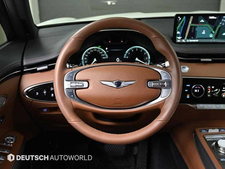 Genesis GV70 — photo 13