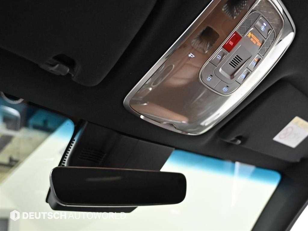 Genesis GV70 — photo 19