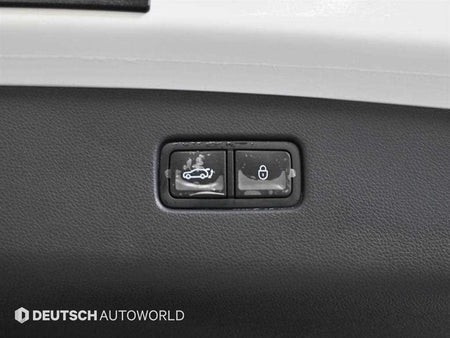 Genesis GV70 — photo 20