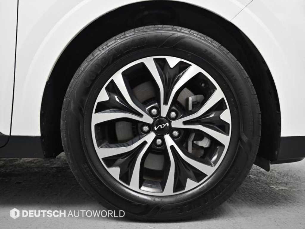 Kia Carnival — photo 05
