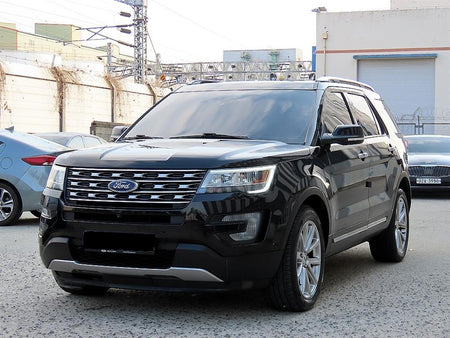 Ford Explorer — photo 02