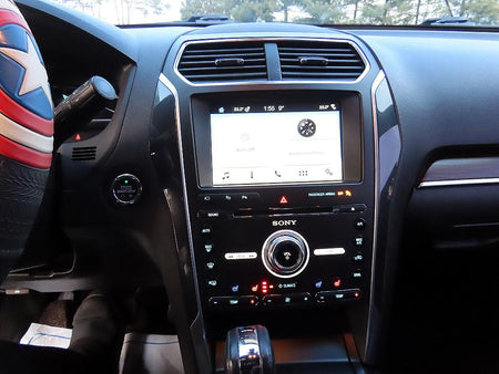 Ford Explorer — photo 12