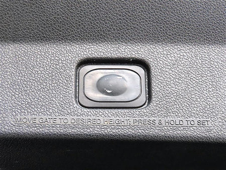 Ford Explorer — photo 16