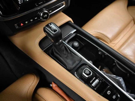 Volvo V90 — photo 09