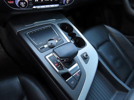 Audi Q7 — photo 10