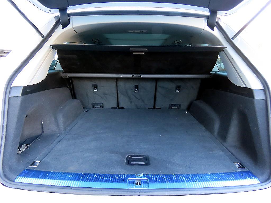 Audi Q7 — photo 18
