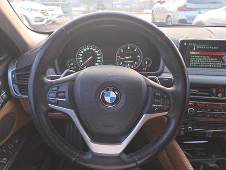 BMW X6 — photo 10