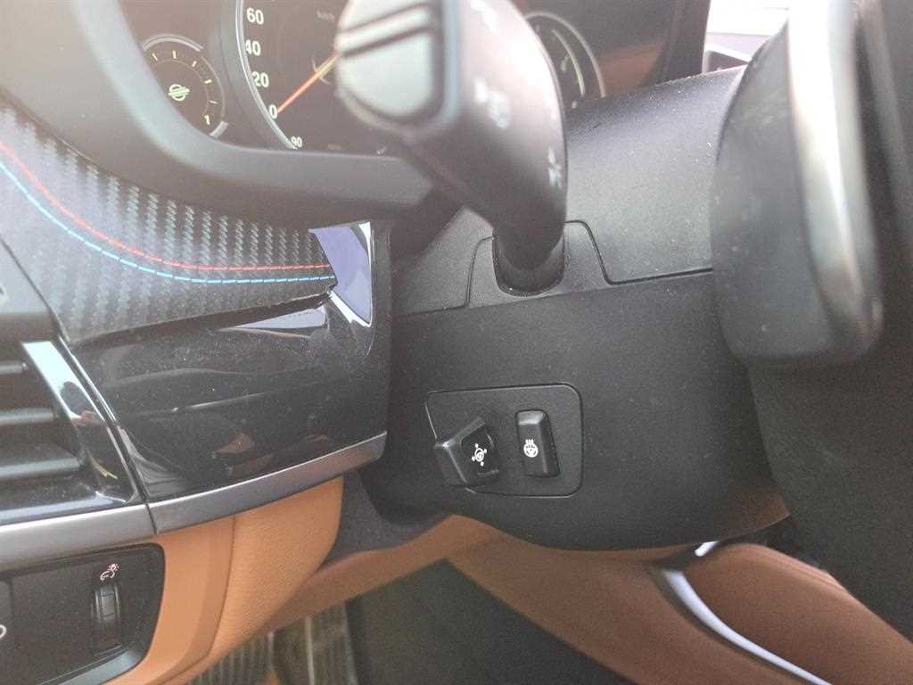 BMW X6 — photo 12