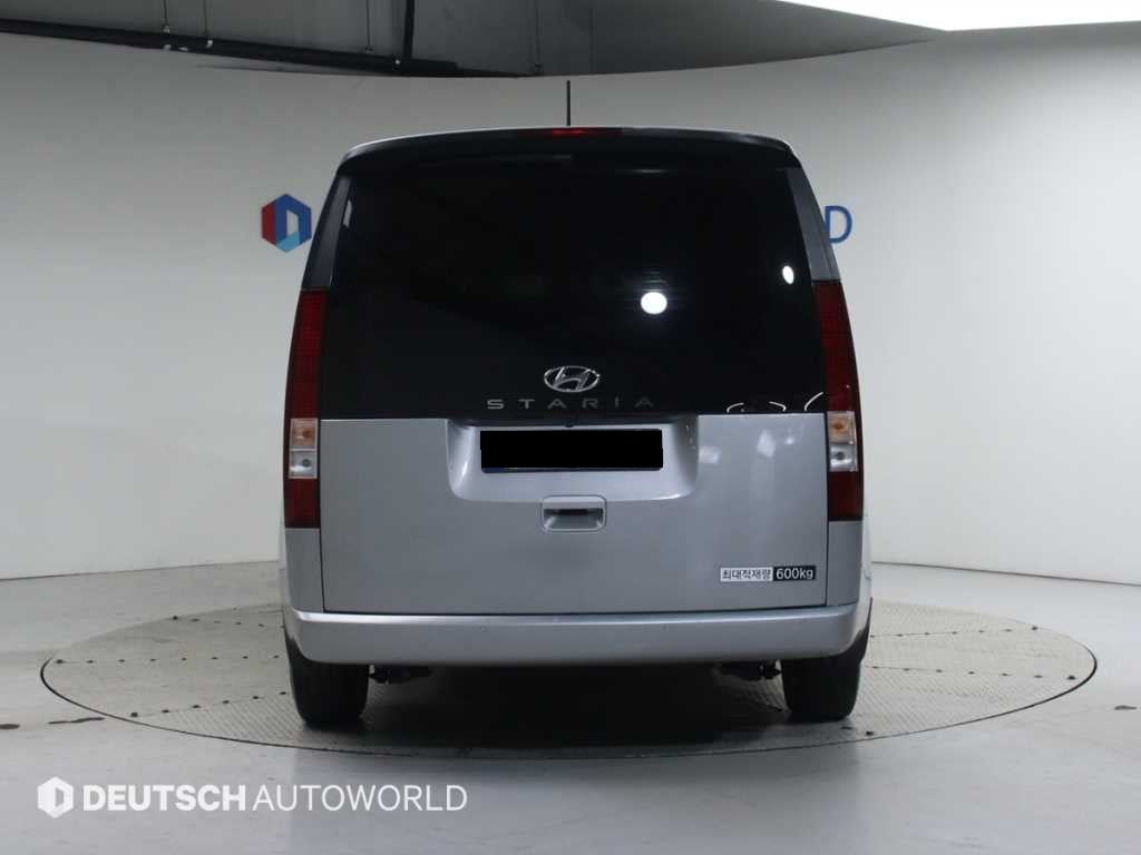Hyundai Staria — photo 04