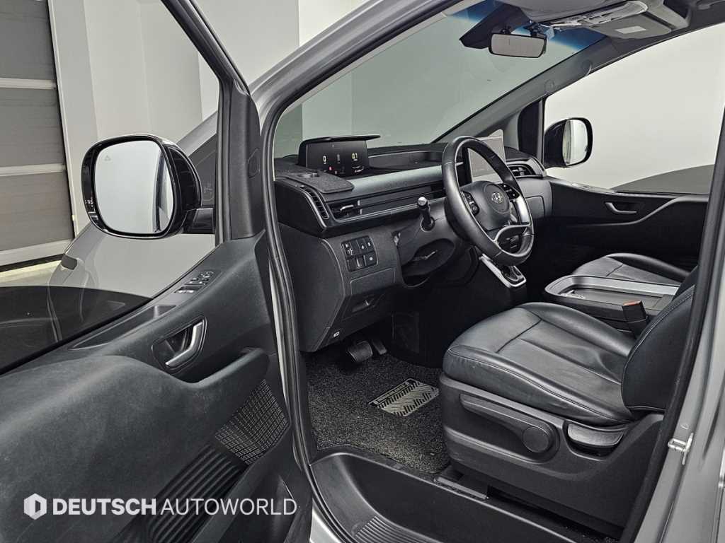 Hyundai Staria — photo 11