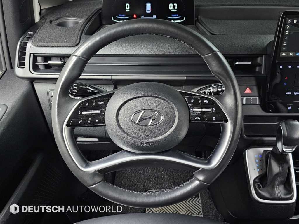 Hyundai Staria — photo 13