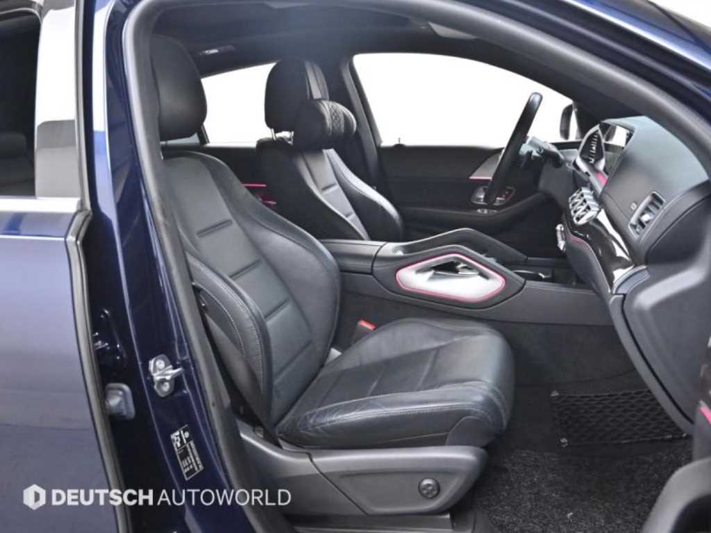Mercedes-Benz GLE-Class — photo 10