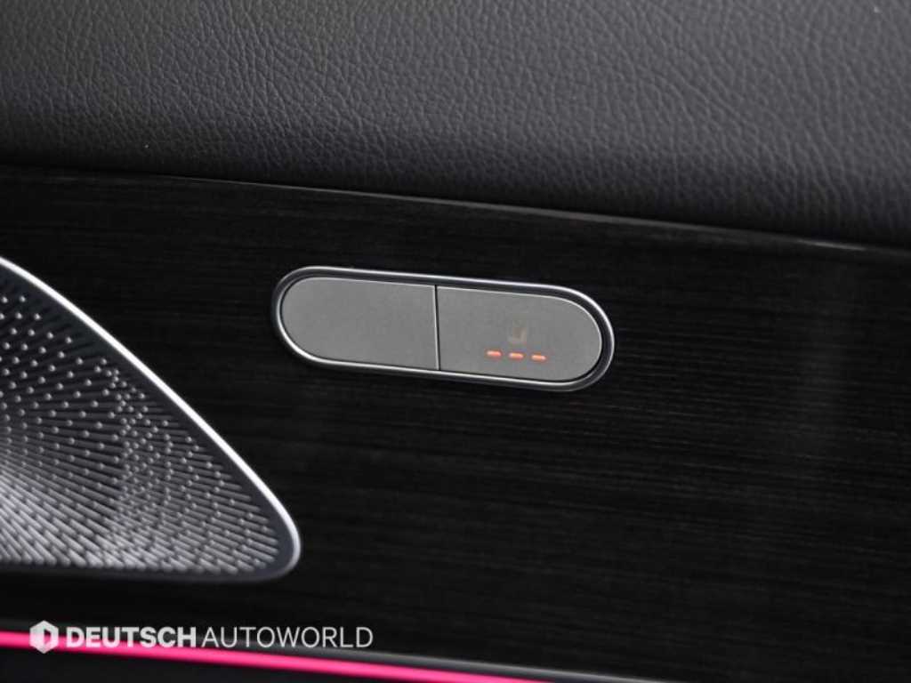 Mercedes-Benz GLE-Class — photo 16