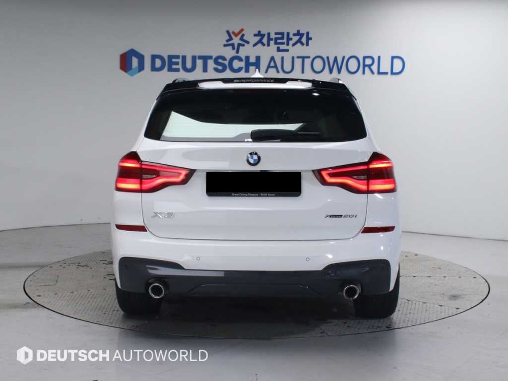 BMW X3 — photo 04