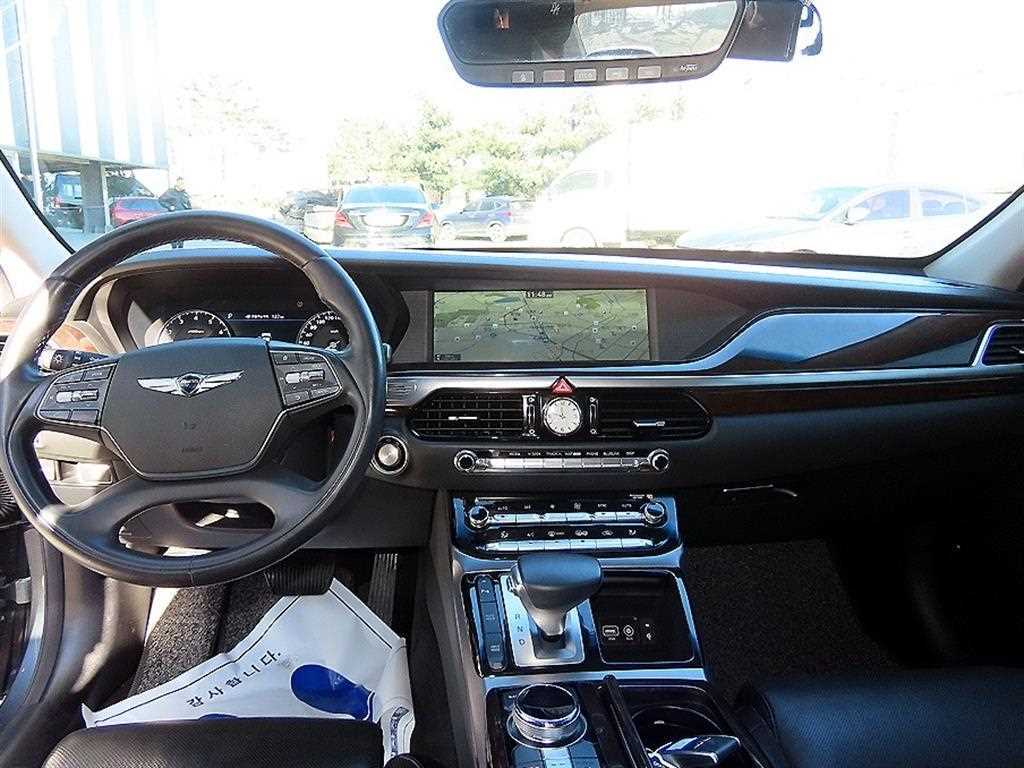 Genesis EQ900 — photo 07