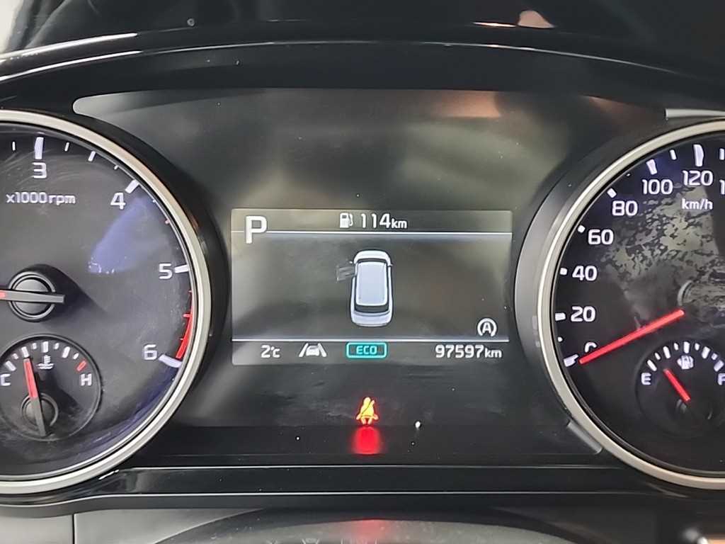 Kia Carnival — photo 06