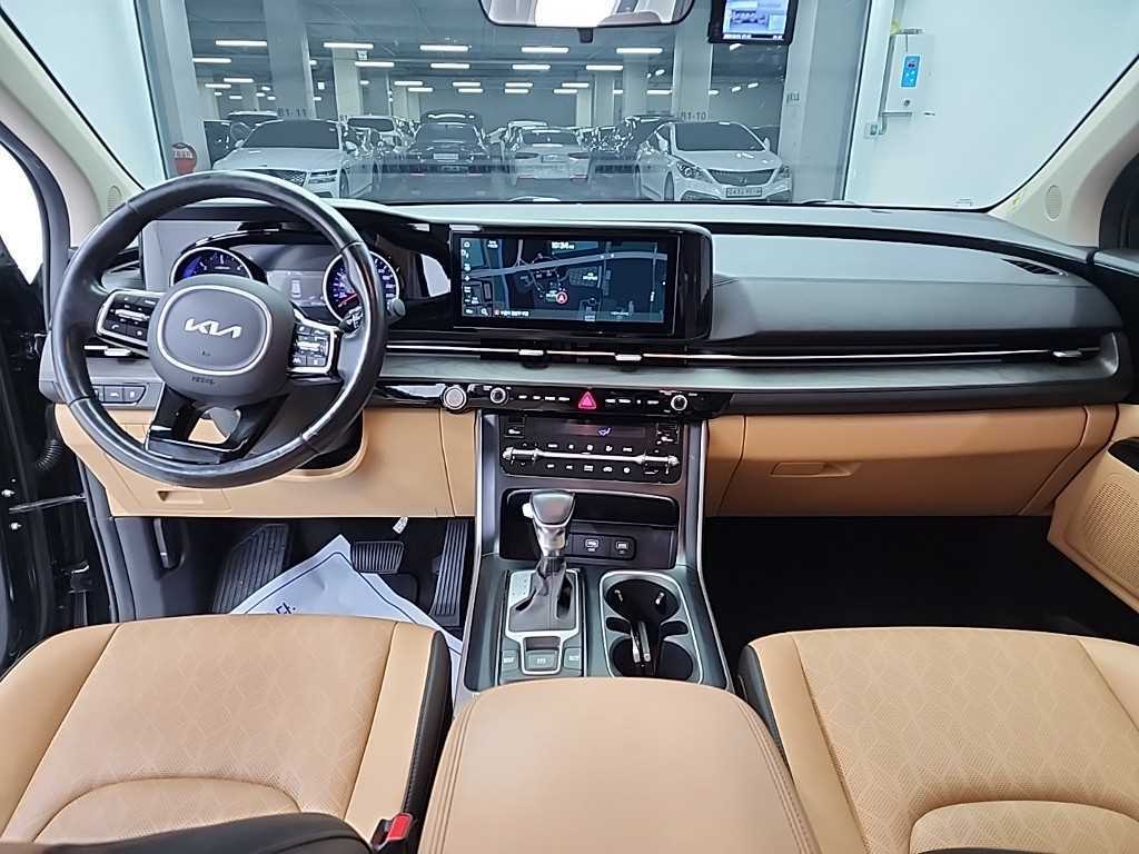 Kia Carnival — photo 07