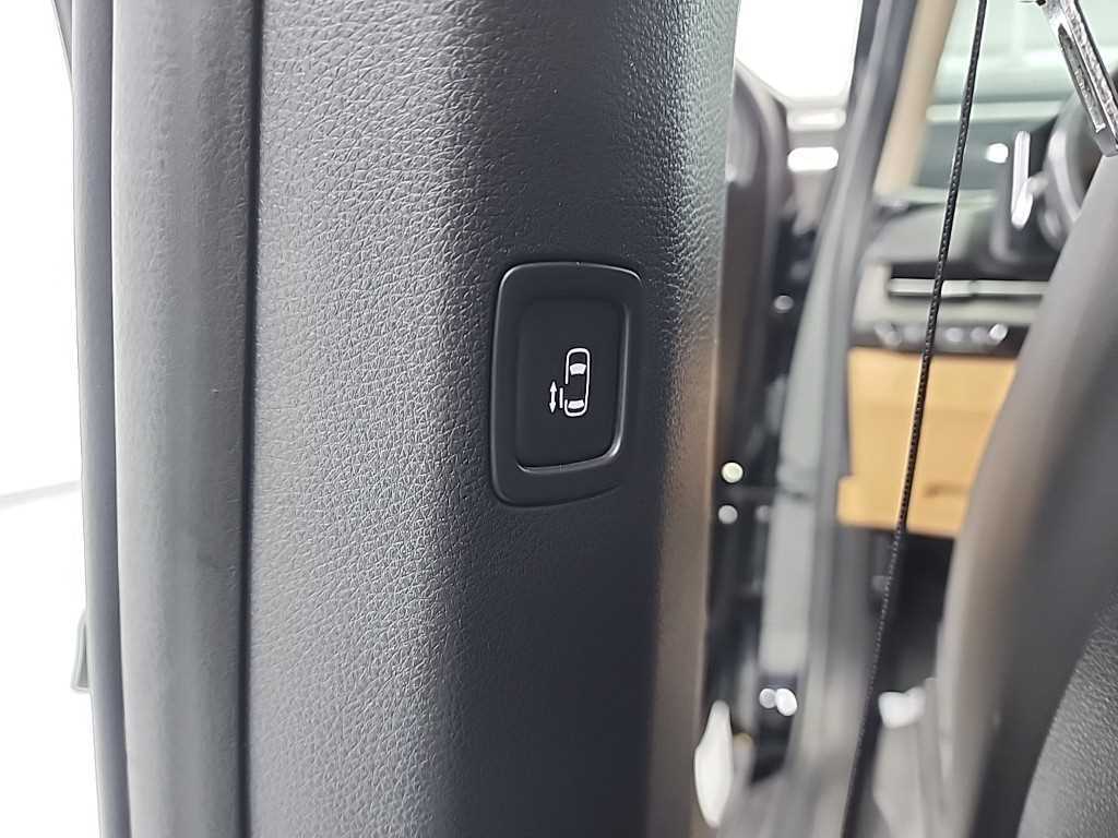 Kia Carnival — photo 15
