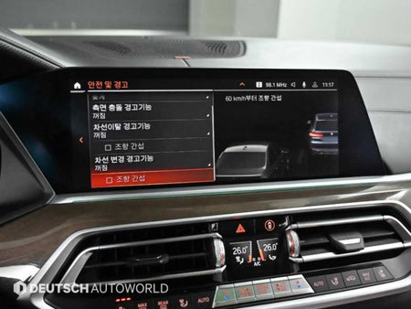 BMW X5 — photo 17