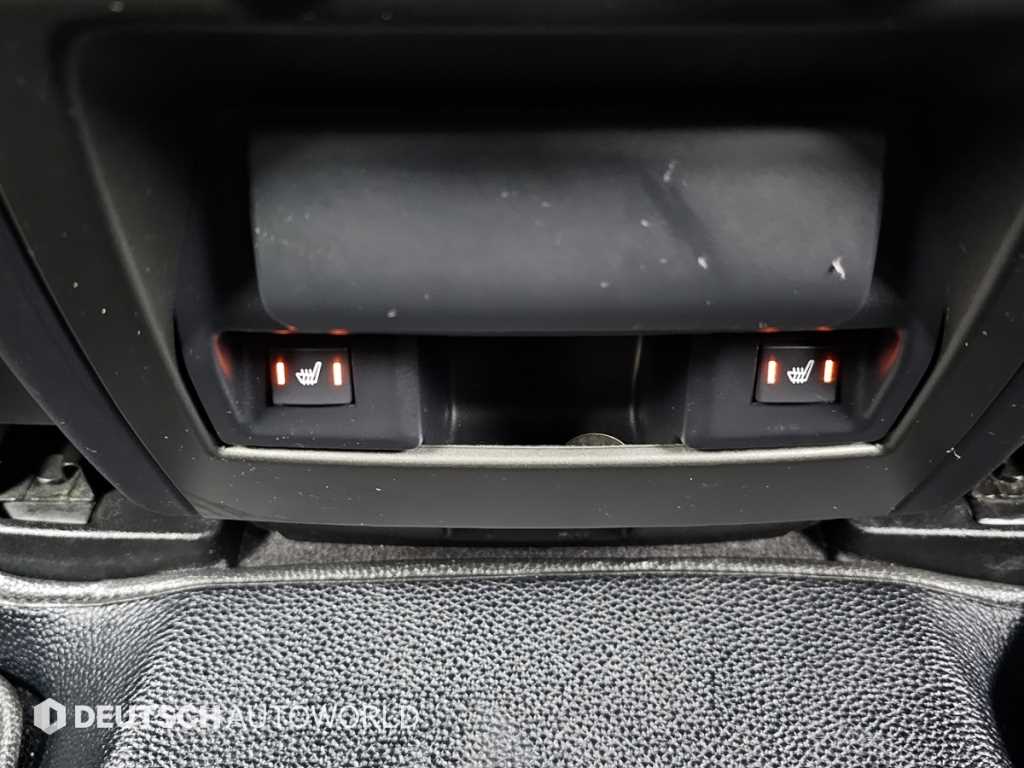 Land Rover Discovery — photo 16