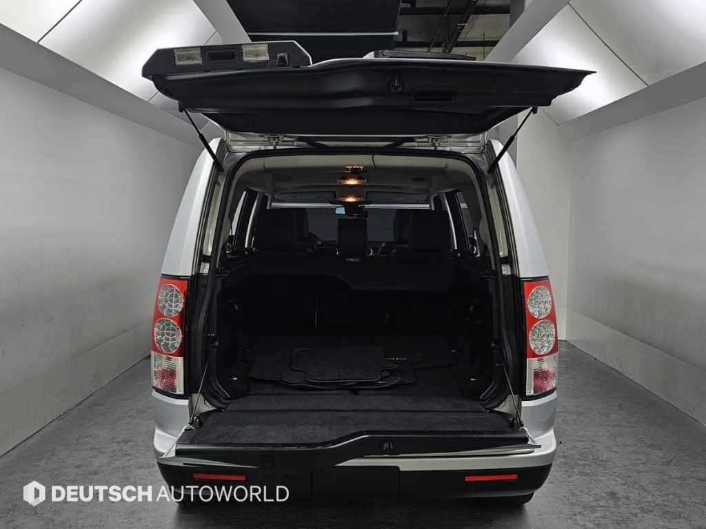 Land Rover Discovery — photo 20