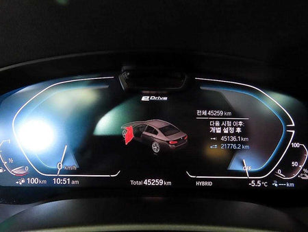 BMW 5-Series — photo 09