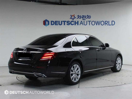 Mercedes-Benz E-Class — photo 02