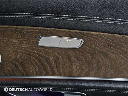 Mercedes-Benz E-Class — photo 16