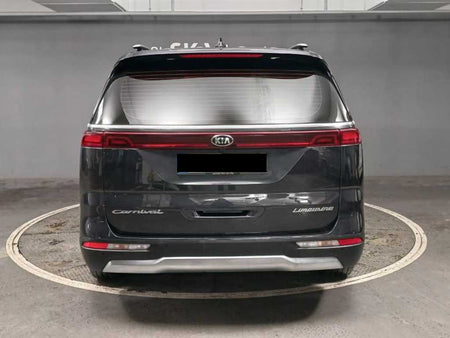 Kia Carnival — photo 02