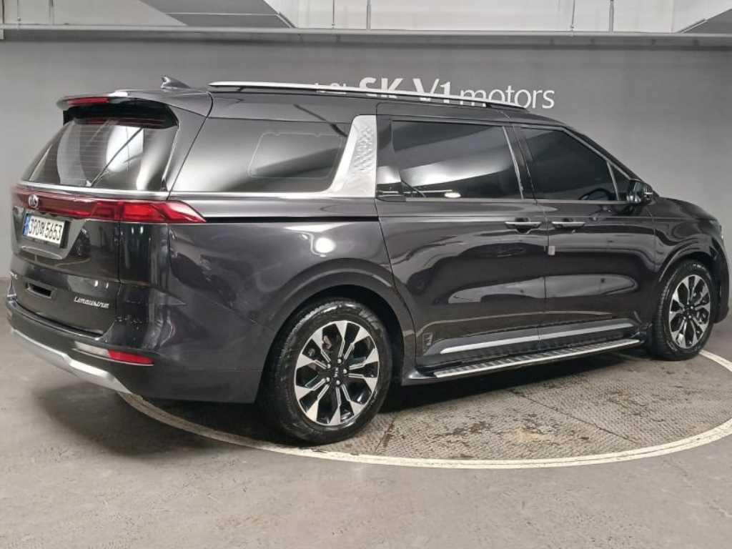 Kia Carnival — photo 04