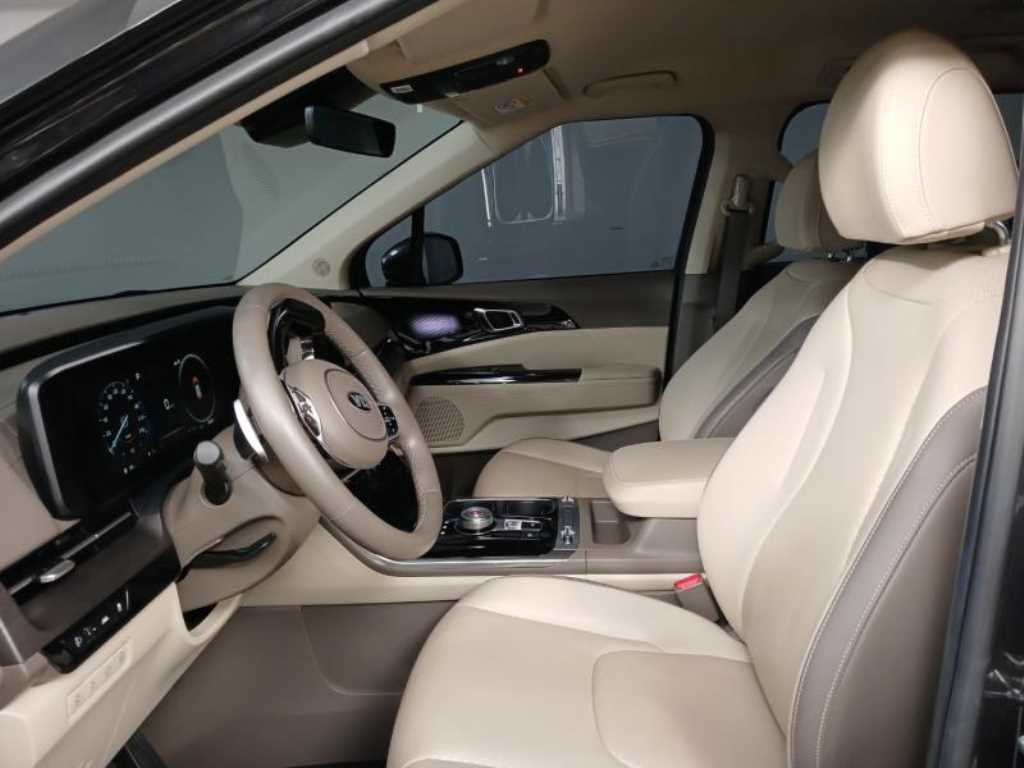 Kia Carnival — photo 07