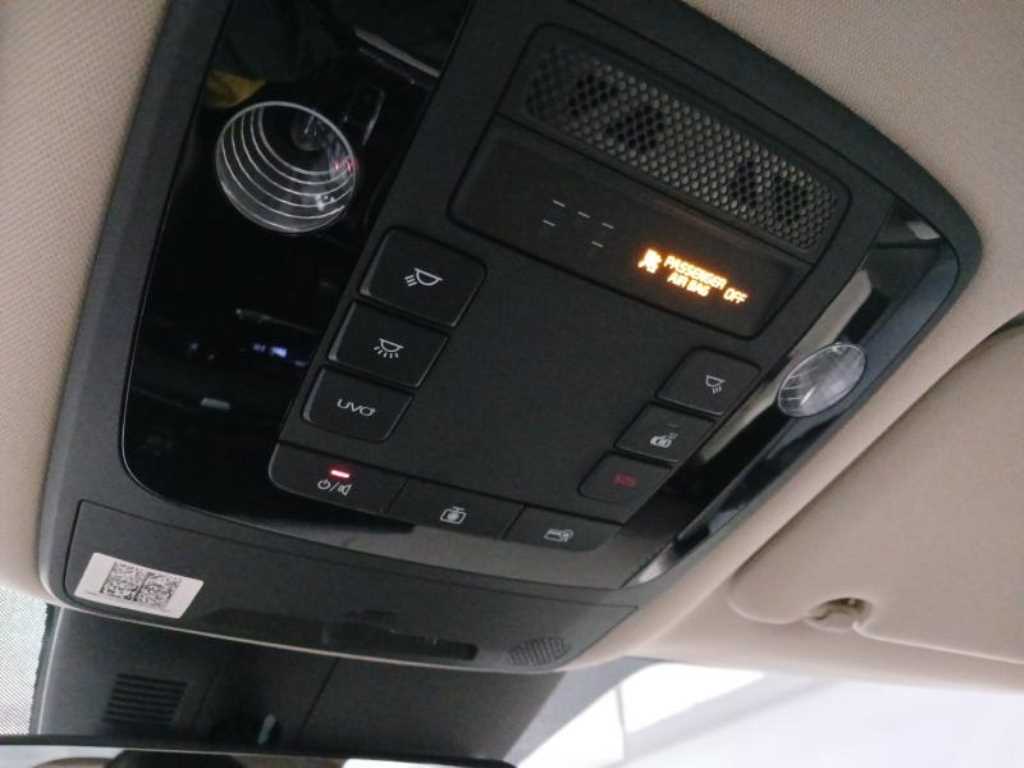 Kia Carnival — photo 16