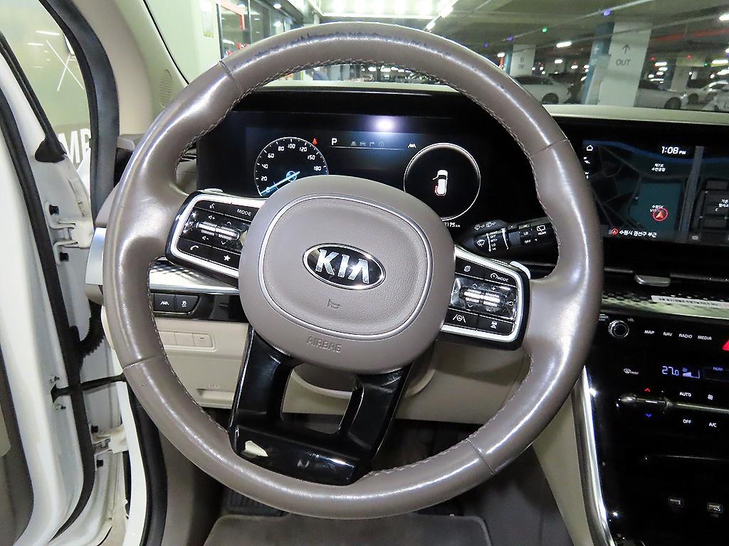 Kia Carnival — photo 08