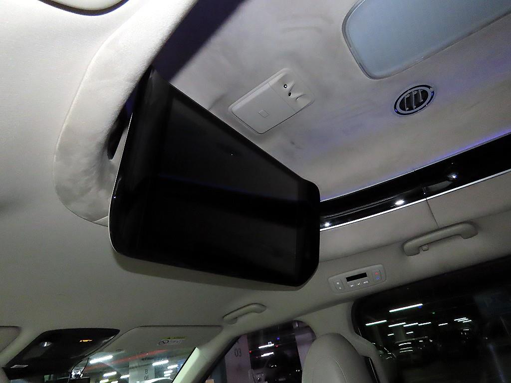Kia Carnival — photo 13