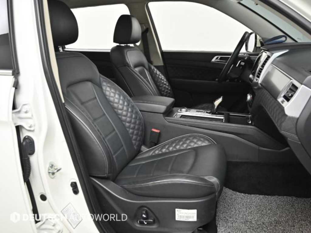 KGM Rexton — photo 10