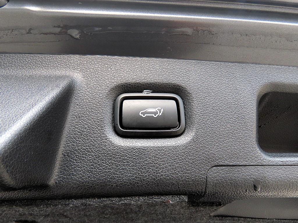 Hyundai Santafe — photo 16