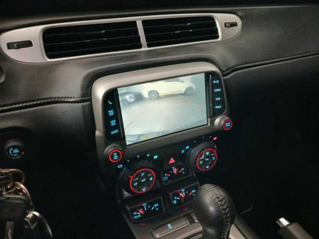 CHEVROLET Camaro — photo 13