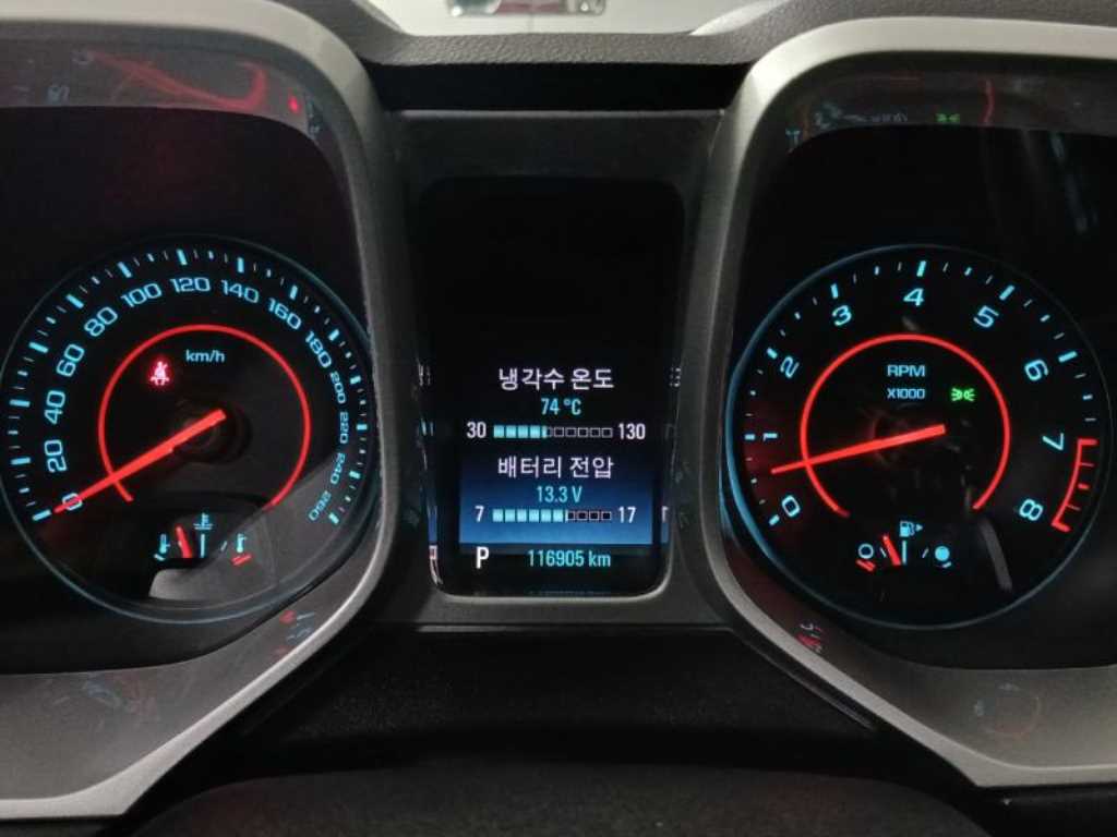 CHEVROLET Camaro — photo 16